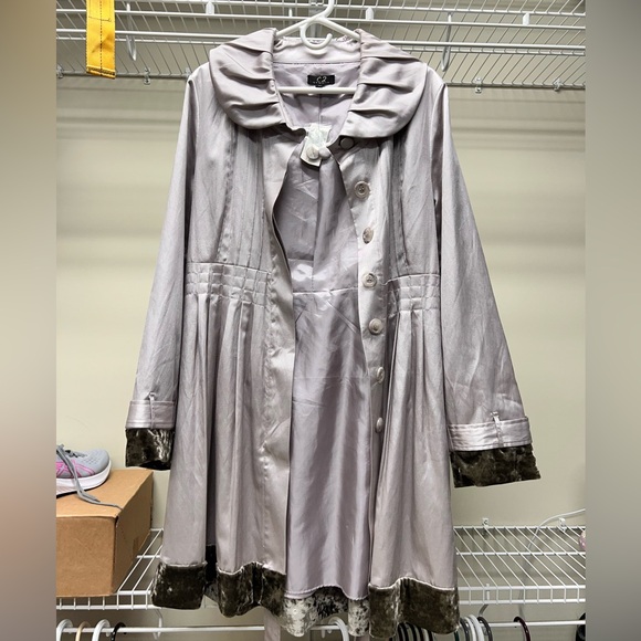 C2 Studio Silver Trench Coat - Picture 1 of 3